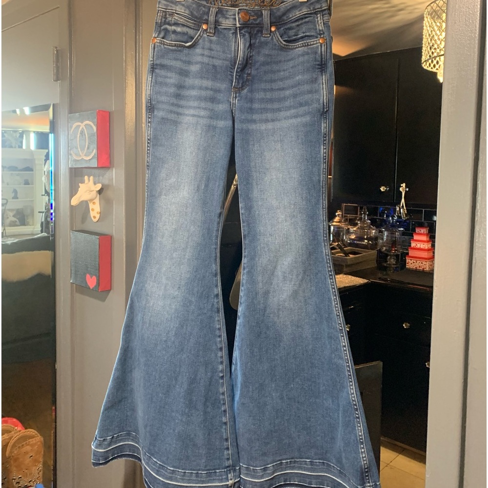 Wrangler Retro High Rise Flare Jeans Size 25x32
